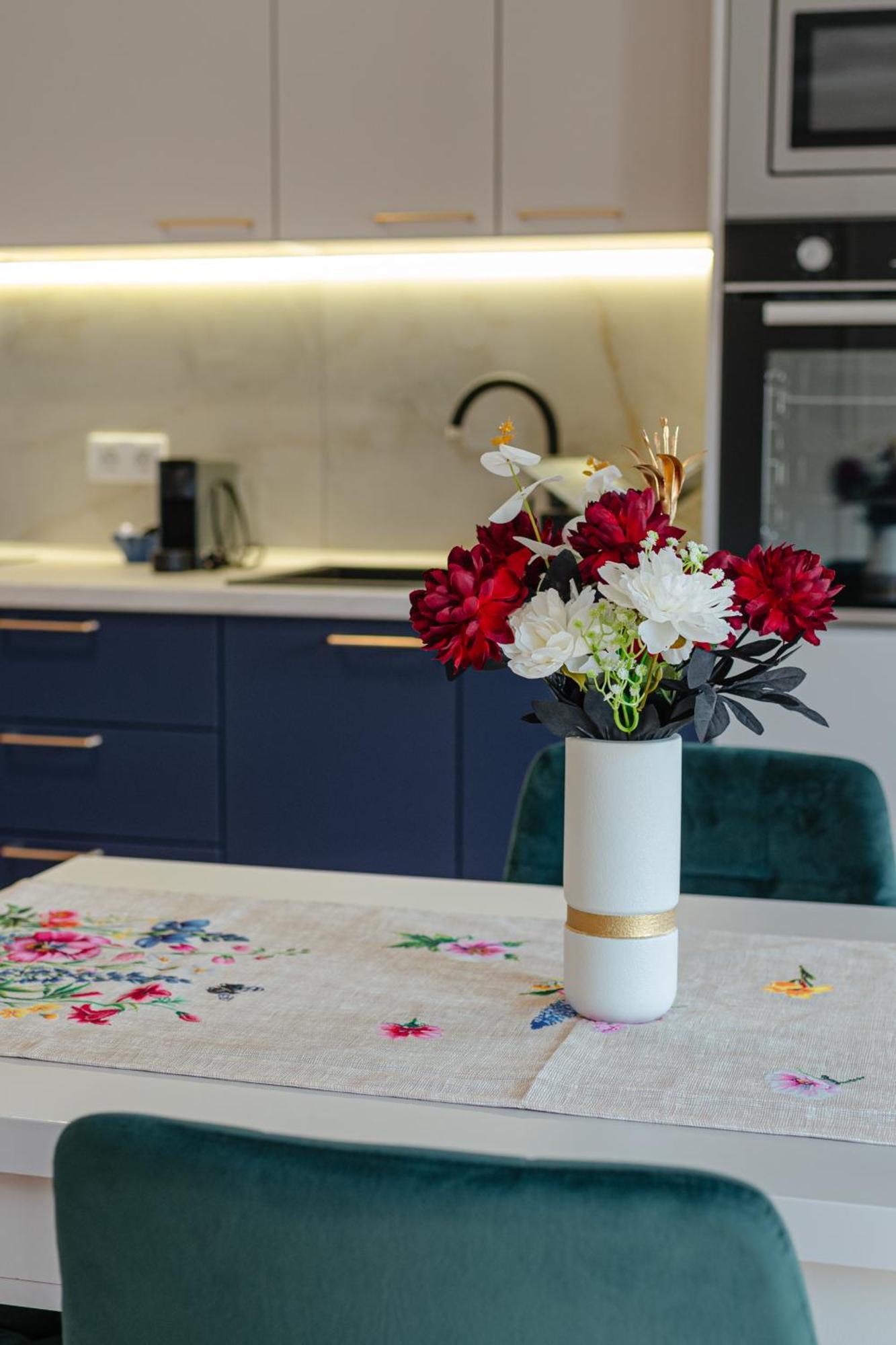 Awa Residence Floreşti エクステリア 写真
